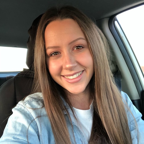 Meet your Posher, Victoria - Picture 1 of 1